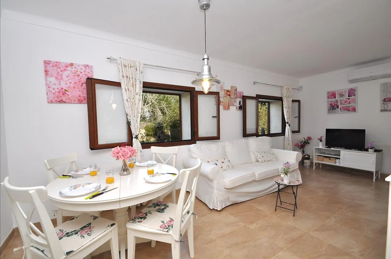 Country house Can Barrera Guest House Costitx