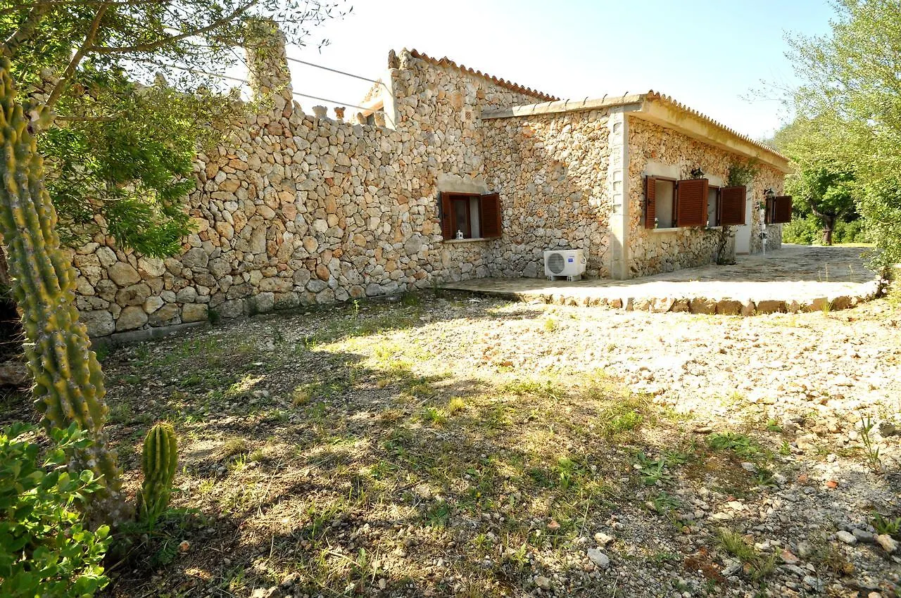 Can Barrera Guest House Costitx  Country house Costitx (Mallorca)